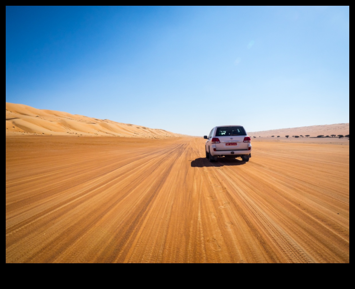 Desert Dreams apvidus transportlīdzekļi viegli šķērso smilšu kāpas 3 Tuksneša sapņi: apvidus transportlīdzekļi, kas ar nepārspējamu veiklību cīnās ar smiltīm