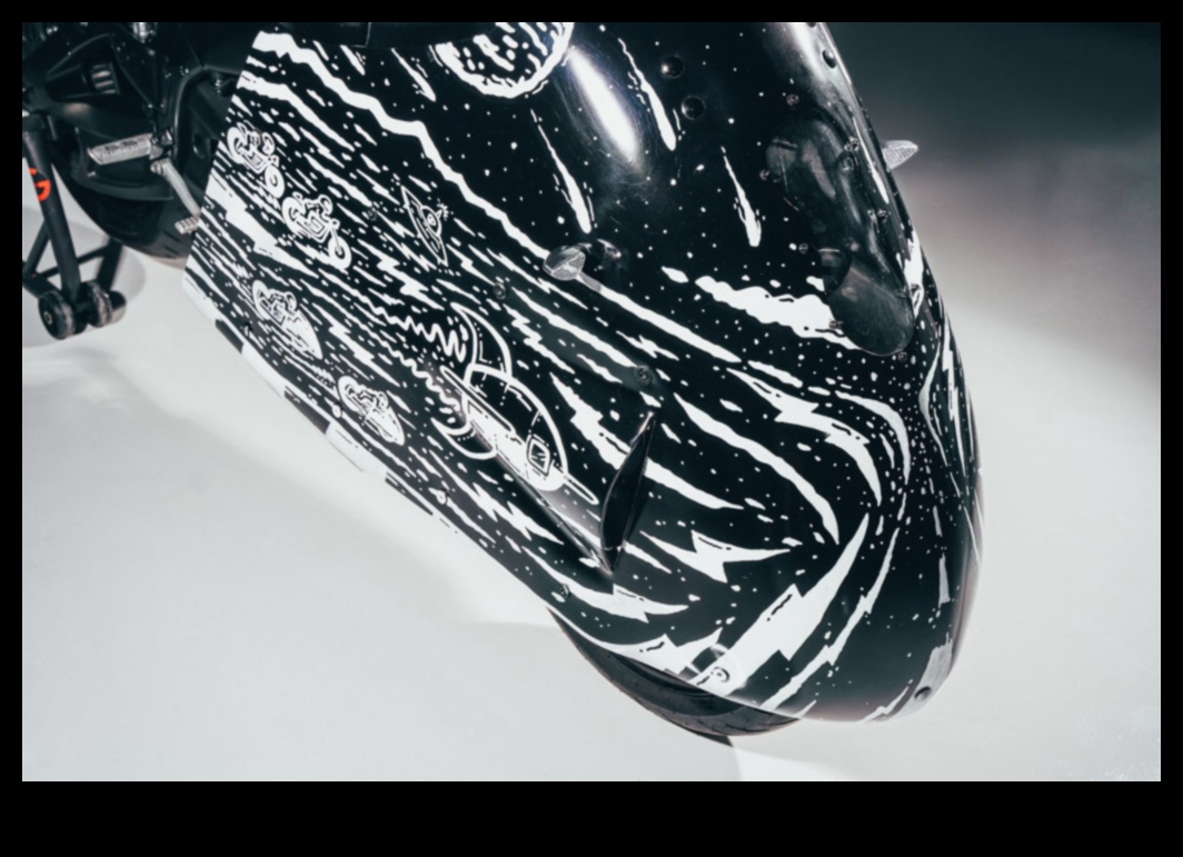 Pielāgoti darbi: unikālas un mākslinieciskas motociklu modifikācijas